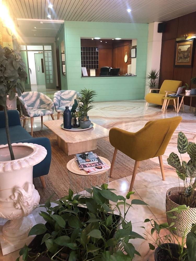 Hotel Marques De Santillana Торрелавега Экстерьер фото